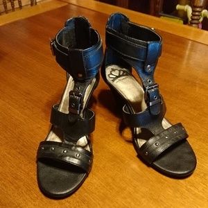 Fergilicious black heels, bundle price $2